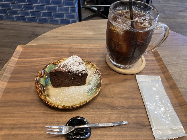 まずはお茶から